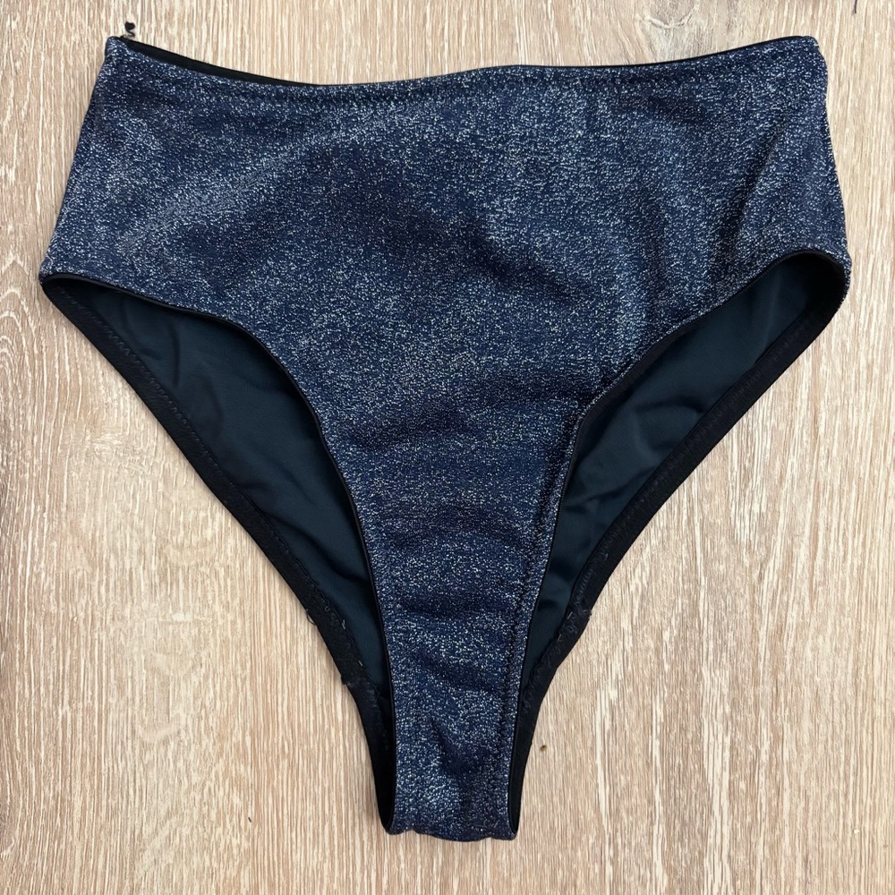 Triangl Shimmer Bikini - Picture 3 of 7